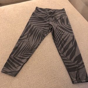 Grey and black yoga pant/legging
